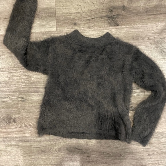 H&M So Soft Youth Crop Top - Grey - Picture 9 of 9